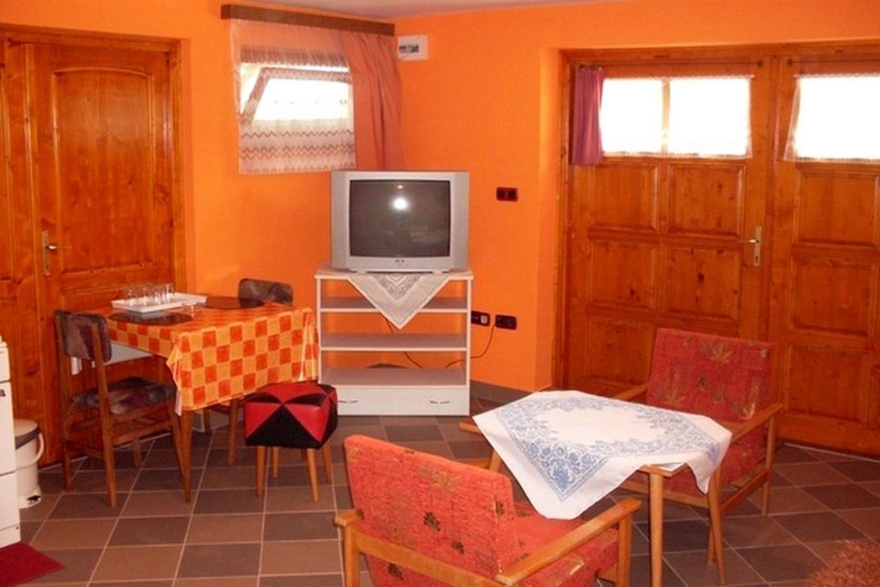 Lala Apartmanok Balatonboglár Exterior foto