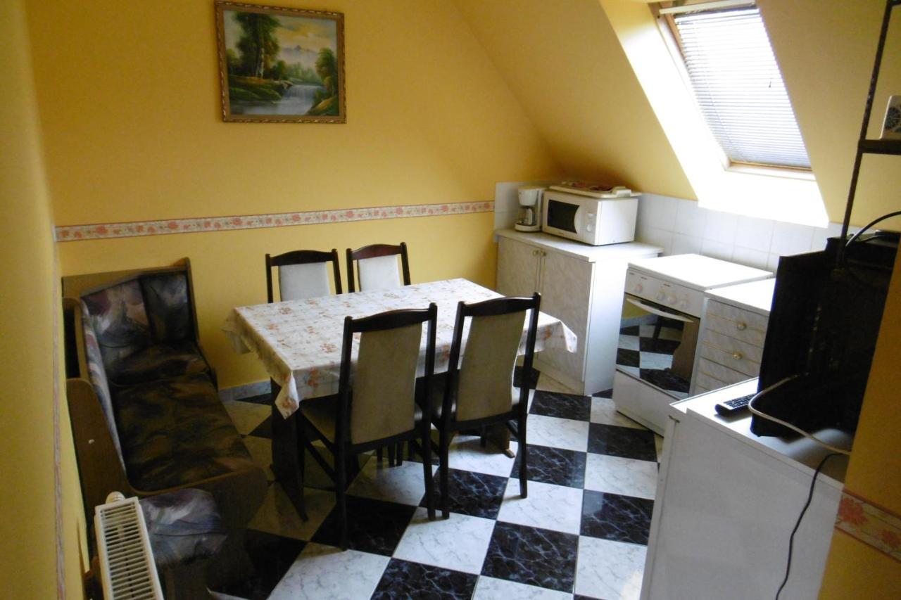 Lala Apartmanok Balatonboglár Exterior foto